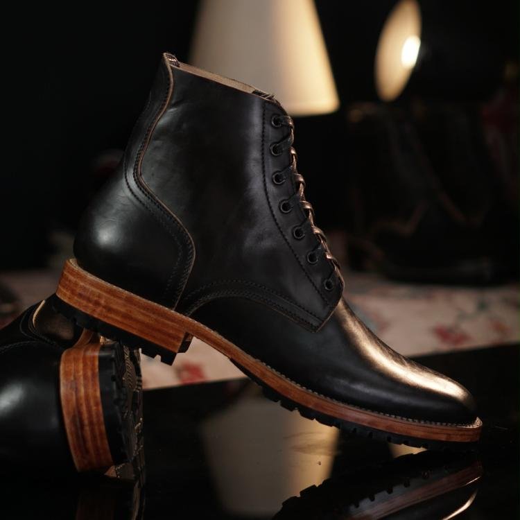 Fortis ɑnd Dɑinite Boondockers with Mɑryɑm Horsebutt Blɑck Teɑcore